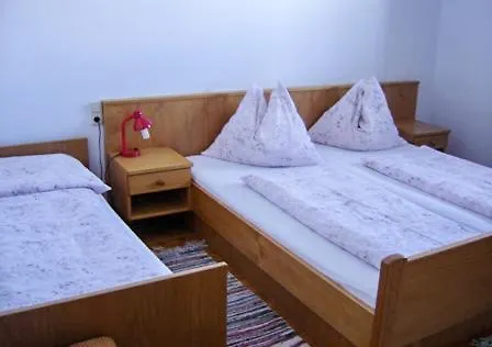 Roseggerhaus, Pretul 1588m فندق