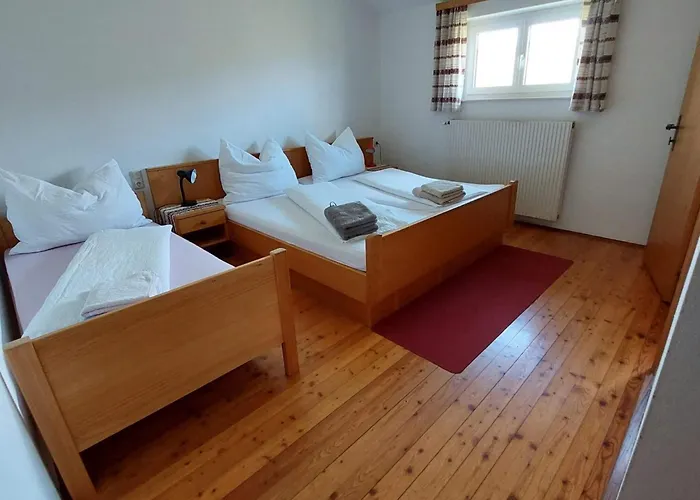 Roseggerhaus, Pretul 1588m *